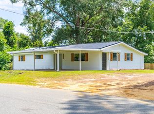 4023 Maple Rd, Blackshear, GA 31516