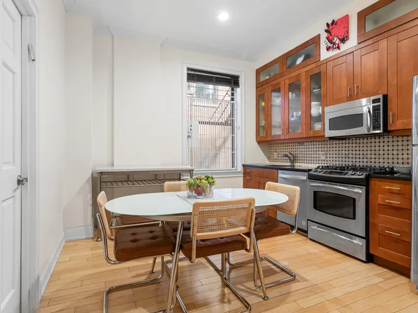 229 West 97th Street 6E image 1 of 10