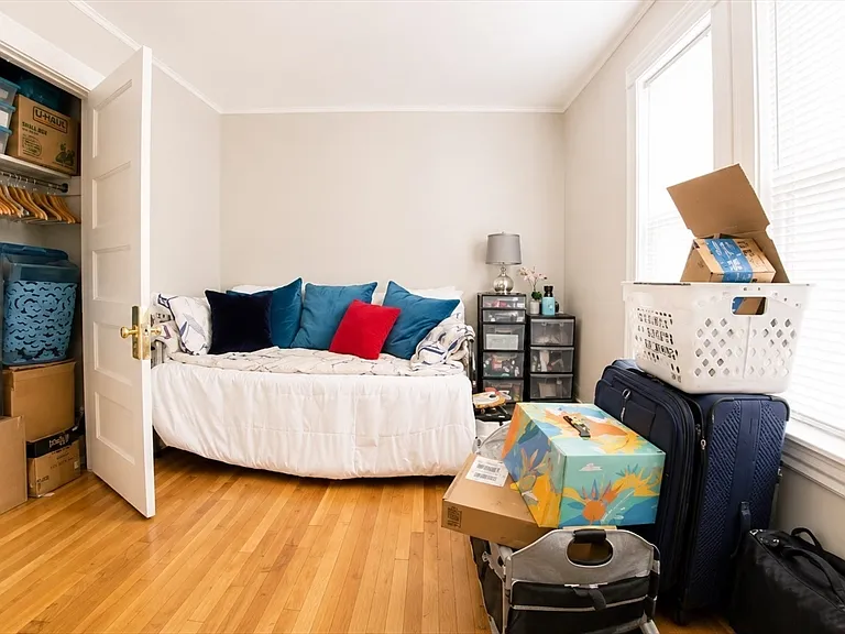 43 Lowell St #1 — Photo 10