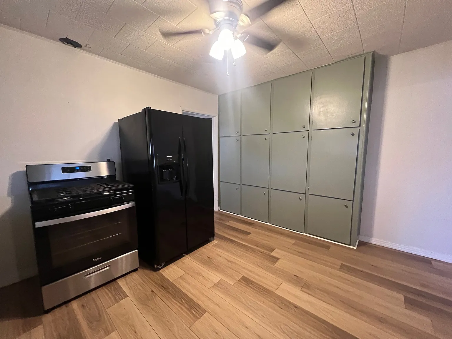 3 bed, 1308 sqft, $1,400 — Photo 3