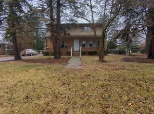 11079 Levan Rd, Livonia, MI 48150