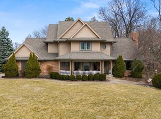 1133 W Brookforest Dr, Peoria, IL 61615