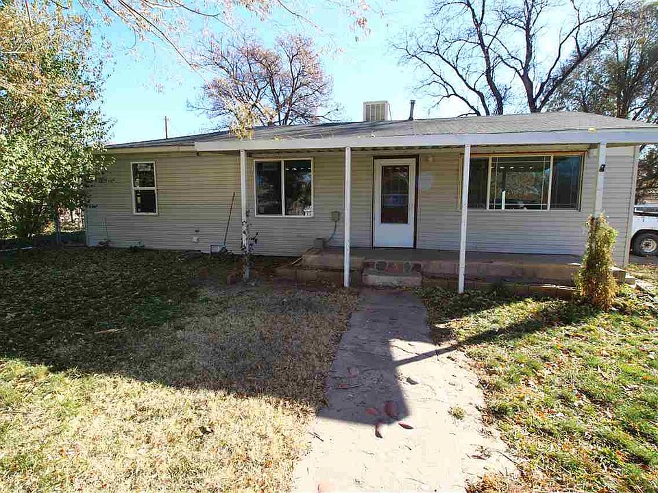 1st image of 648 Lois St