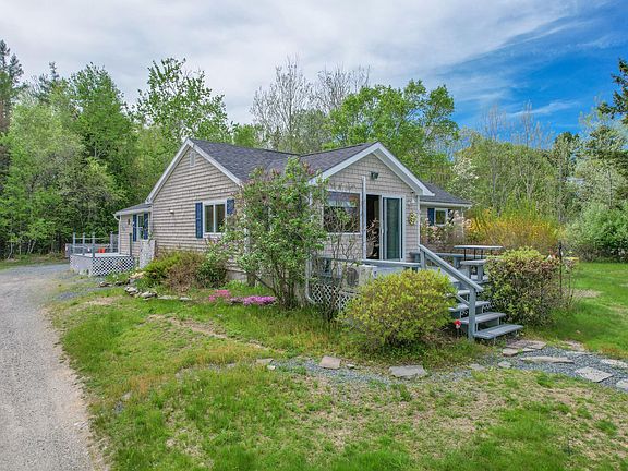 2nd image of 1069 Newbury Neck Road