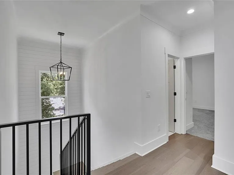 6181 Shoreland Cir — Photo 28