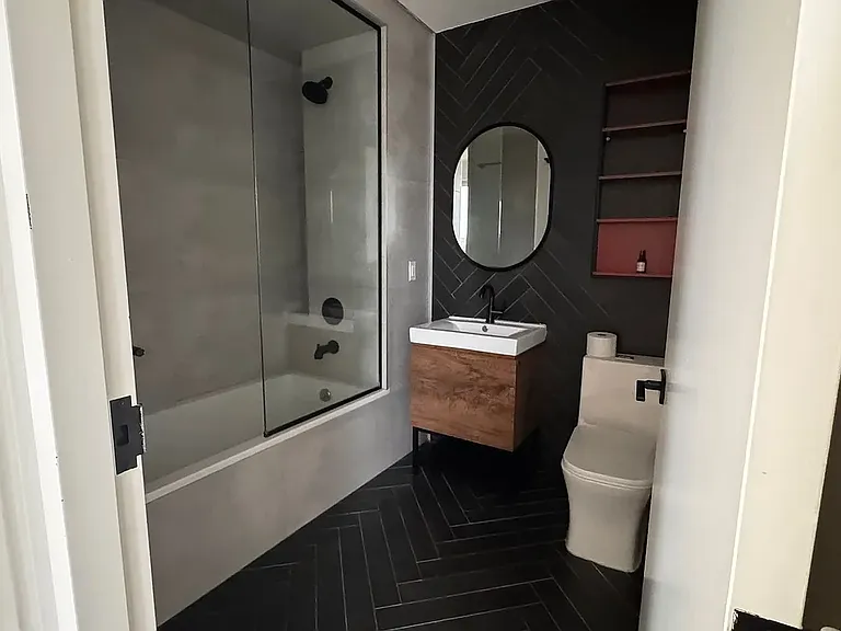 796 Lexington Ave #2H — Photo 5