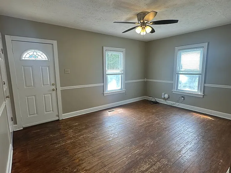 649 Golfview Dr — Photo 5