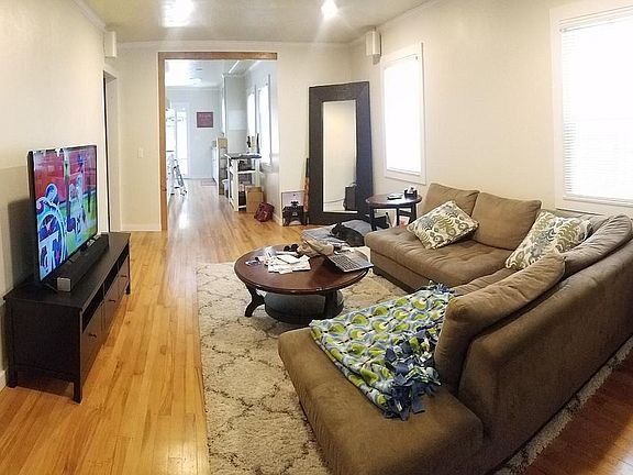 2nd image of 2727 G St