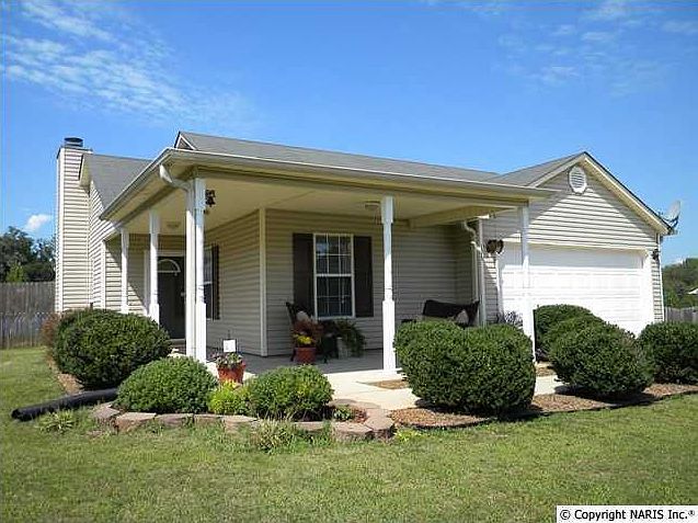 1st image of 126 Meadow Green Dr