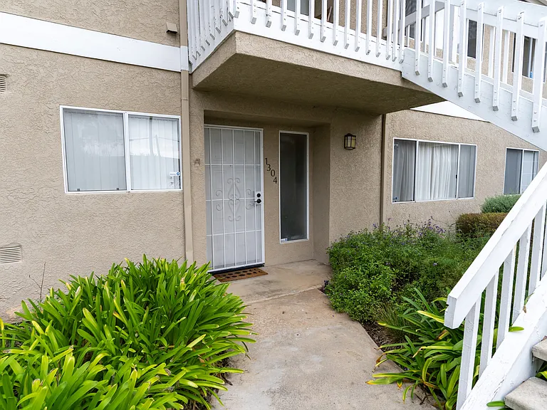 1304 Palomar Pl #1 — Photo 25