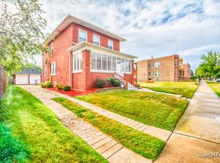 7320 S Luella Ave, Chicago, IL 60649