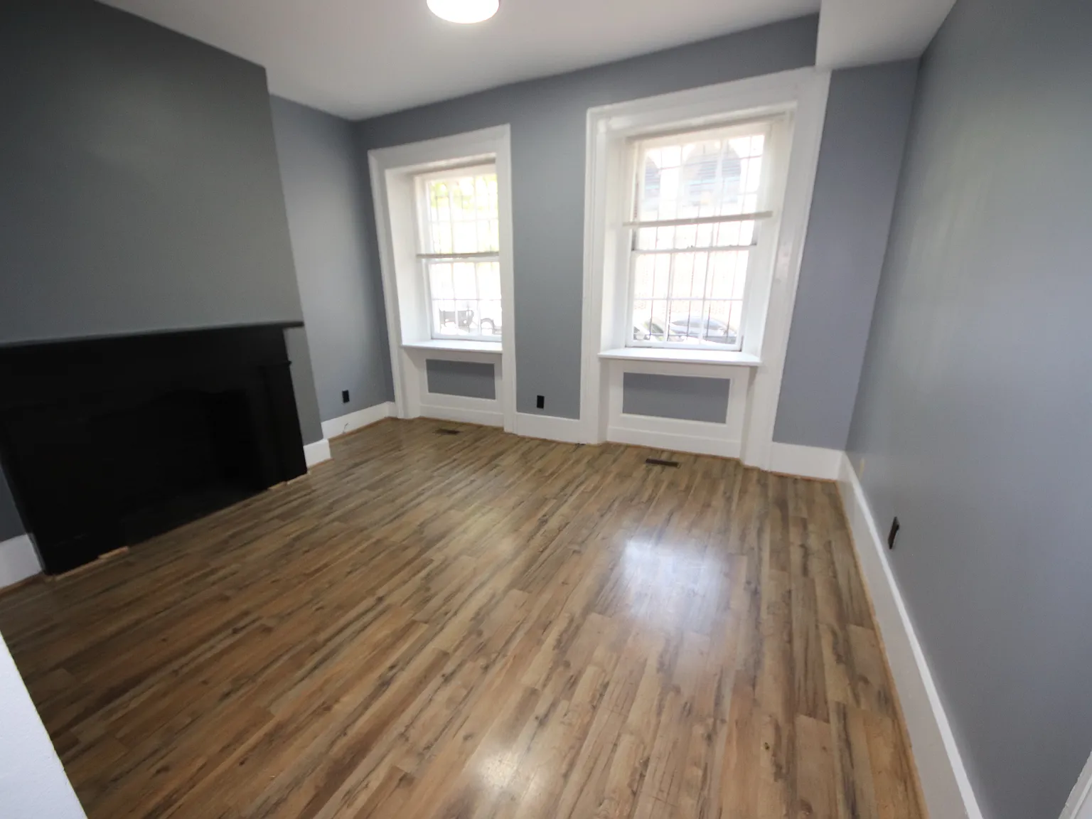 19 E Centre St — Photo 3