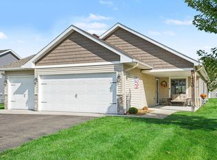 1240 Quail Run, New Richmond, WI 54017