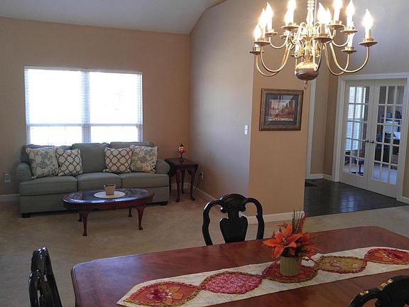 Living Room / Formal Dining