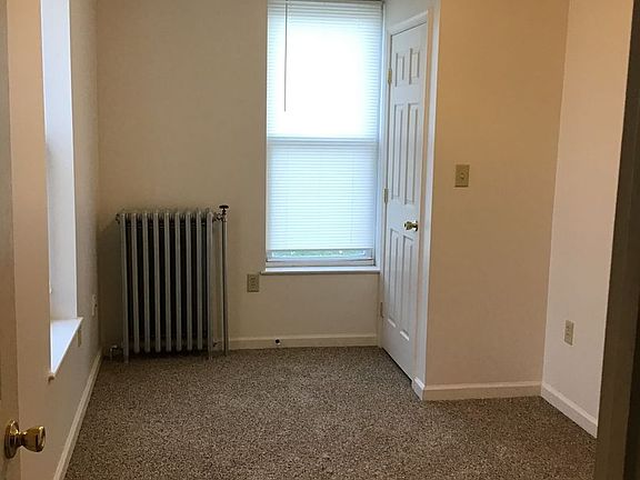 3rd image of 229 E Orange St APT 3
