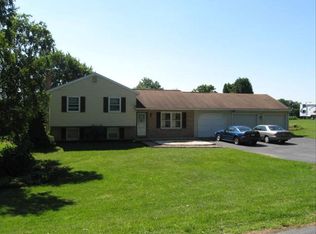 266 Mine Rd, Fleetwood, PA 19522