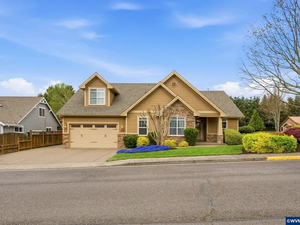 610 NW Reed Ln, Dallas, OR 97338