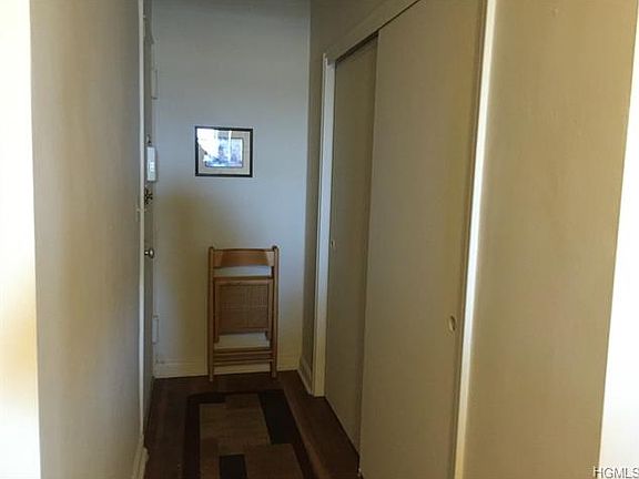 3rd image of 315 King St APT 4B