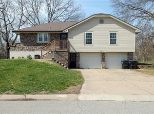 1412 N Inca Dr, Independence, MO 64056