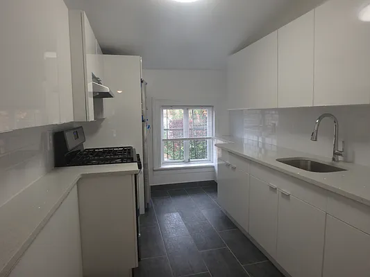 Rented by Brooklyn Bound Realty | media 28