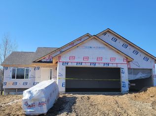 2087 River Bend Trl, Mayer, MN 55360