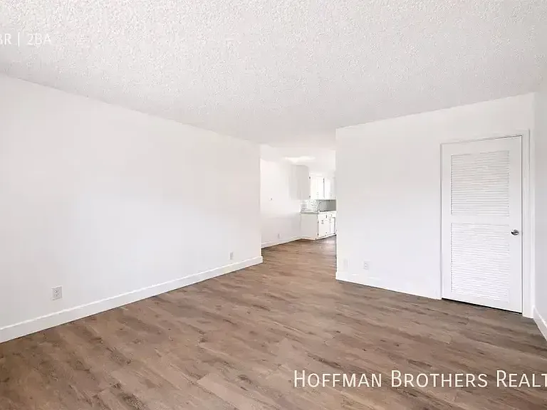 6828 Fulton Ave #6 — Photo 12