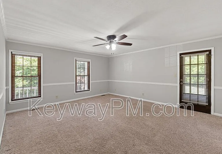 255 Silver Maple Rd — Photo 7