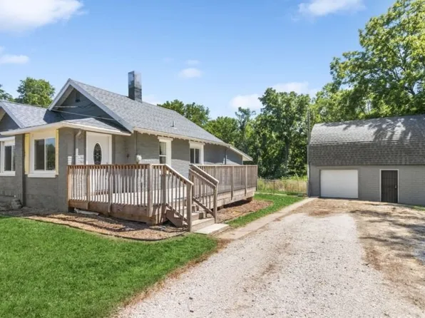 3415 SE 22nd St, Des Moines, IA 50320