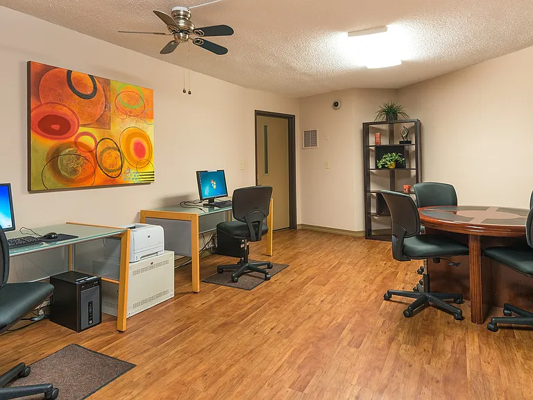 Willoway Apartments — Photo 20