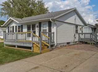 1606 Bonnie Ave, Dixon, IL 61021