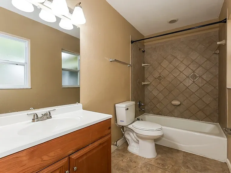 2015 W Jorome Dr — Photo 7