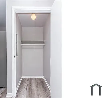 8213 S Exchange Ave #3 — Photo 6