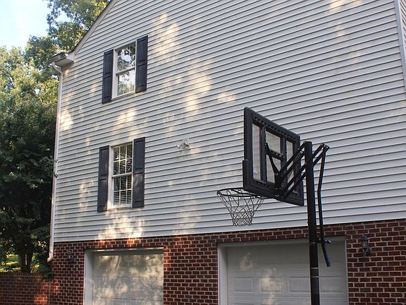 4th image of 109 Casaloma Dr