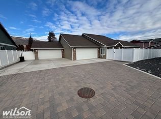 109 Pear Ct UNIT B, Naches, WA 98937