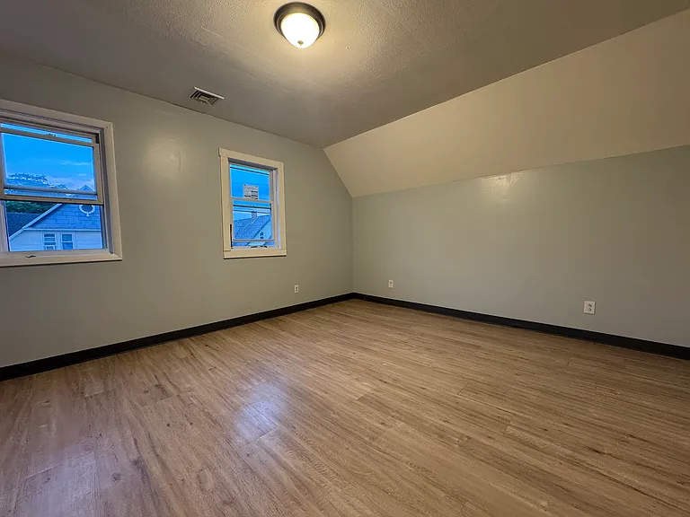 65 Fairview St #3L — Photo 12