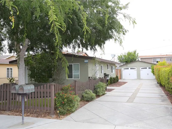 182 Costa Mesa St, Costa Mesa, CA 92627