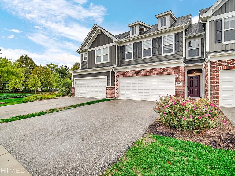 597 Watercress Dr — Photo 3