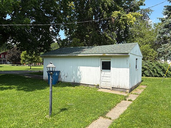 4th image of 206 SW 6th St