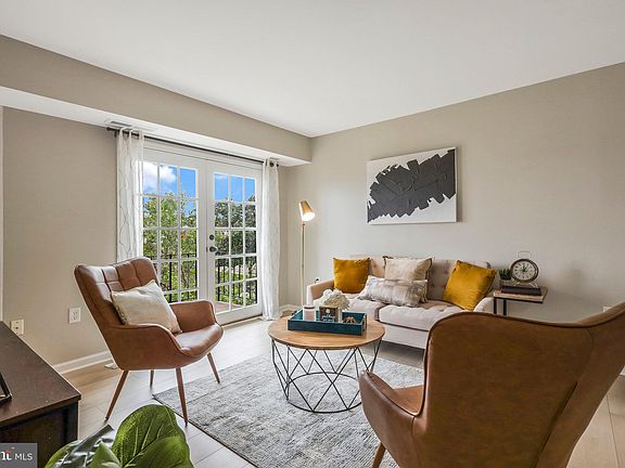 4th image of 436 N Armistead St APT 302