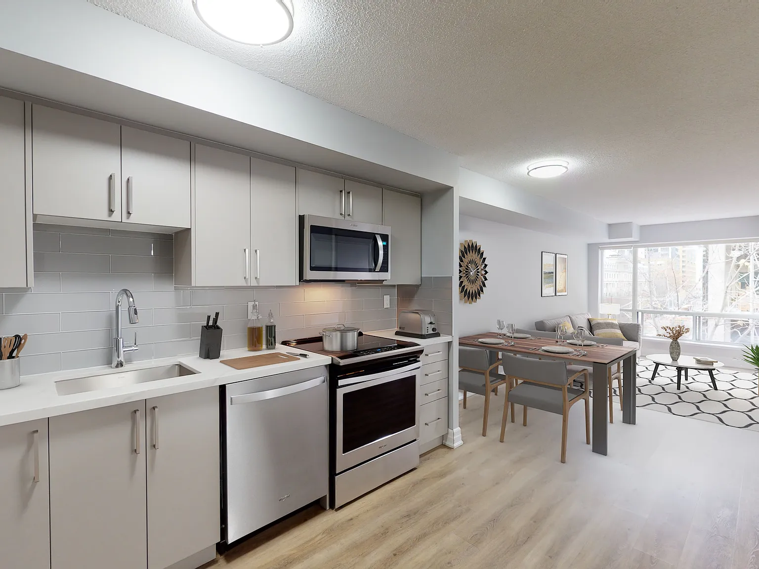 525 Richmond Street — Photo 4
