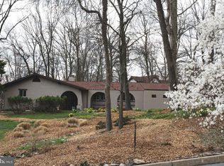 2310 Marion View Dr, Harrisburg, PA 17112
