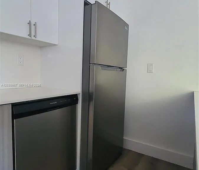 2150 SW 26th St #7 — Photo 14