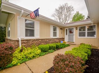 319 Terry Ln, Bloomingdale, IL