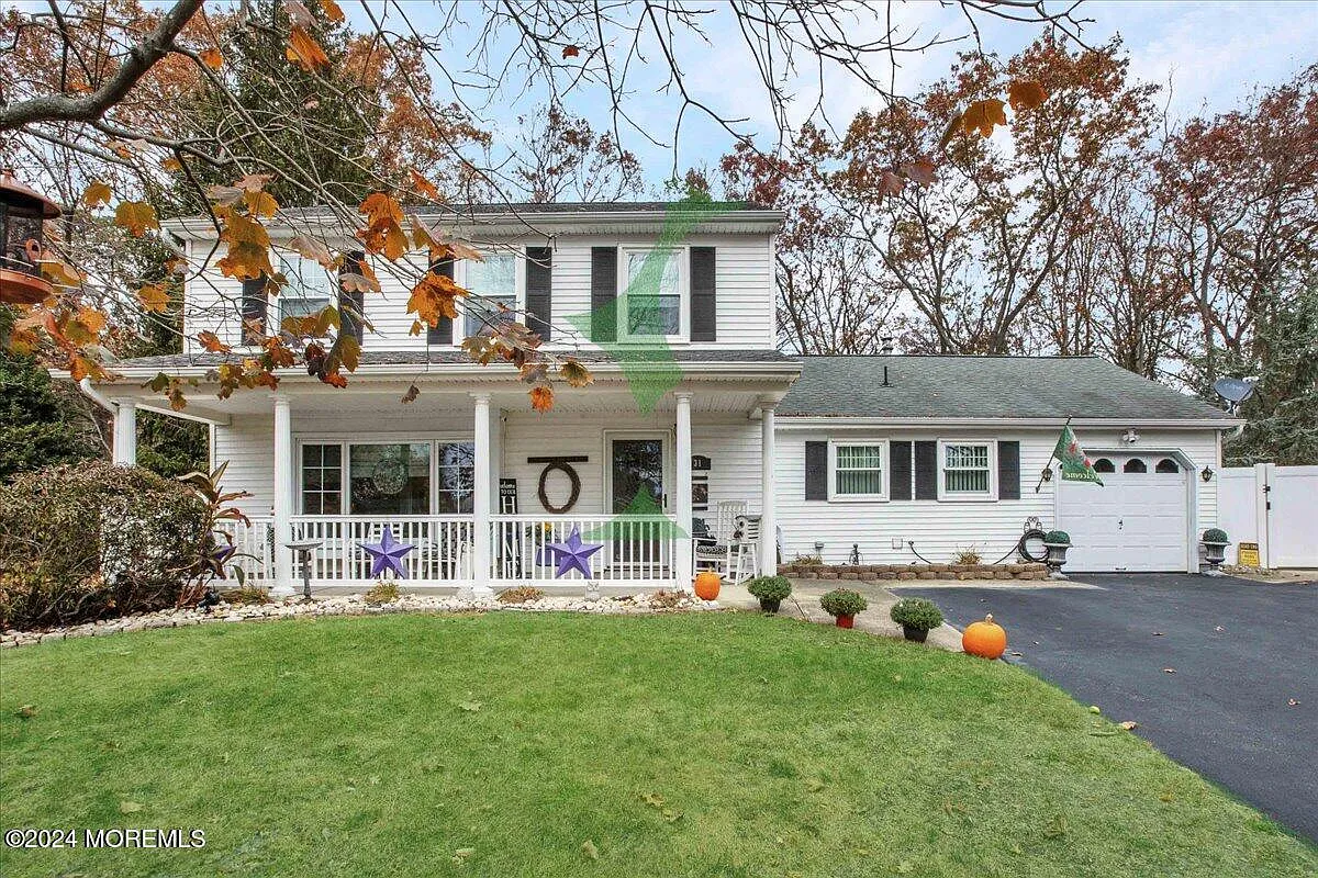 31 Eric Drive photo 1