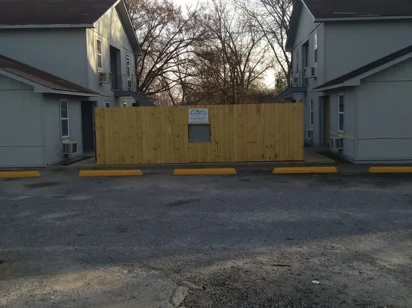 Colonial Apartments, 211 N Washington St APT B-5, Dublin, GA 31021