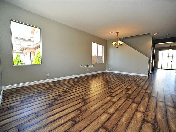 3rd image of 346 Caneflower Ct
