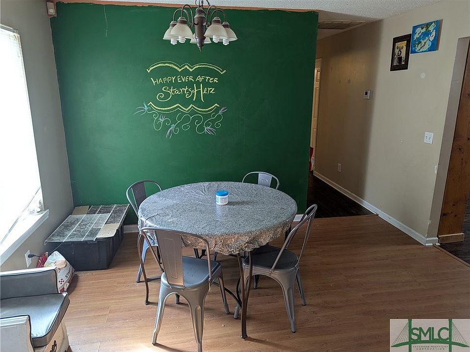 2nd image of 106 Echo Way