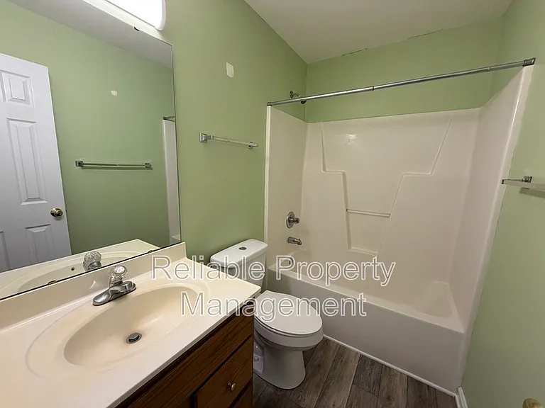 341 S Moore St — Photo 10