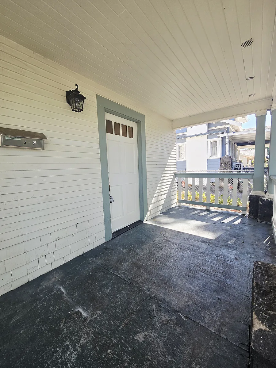 Building Photo - 60 N Orange St #2