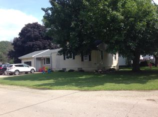 300 Nelson Ave, Spring Valley, IL 61362